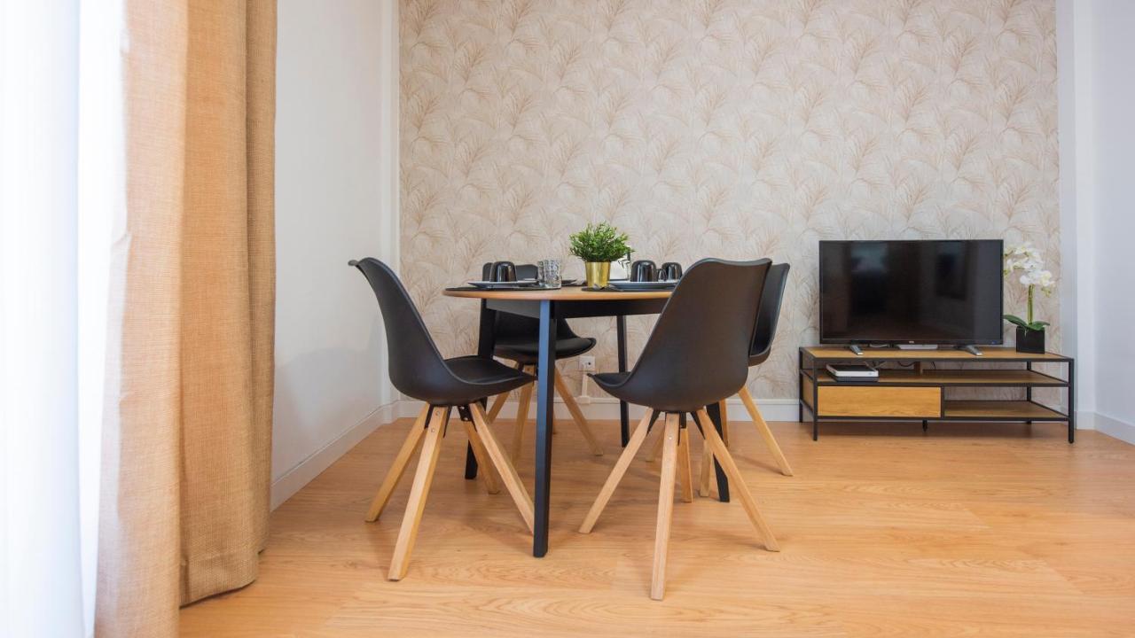 El Sueno De Carmelitas Con Parking Incluido - Apartamentos Aloha Toledo Kültér fotó