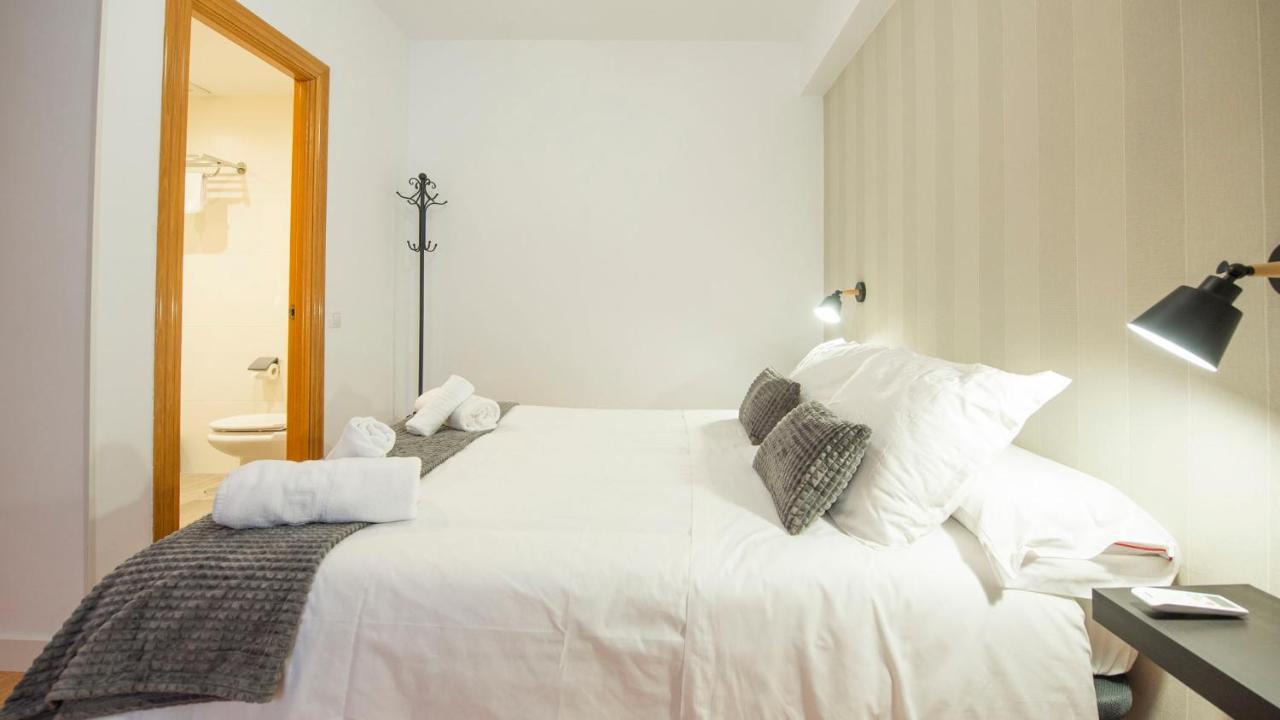 El Sueno De Carmelitas Con Parking Incluido - Apartamentos Aloha Toledo Kültér fotó